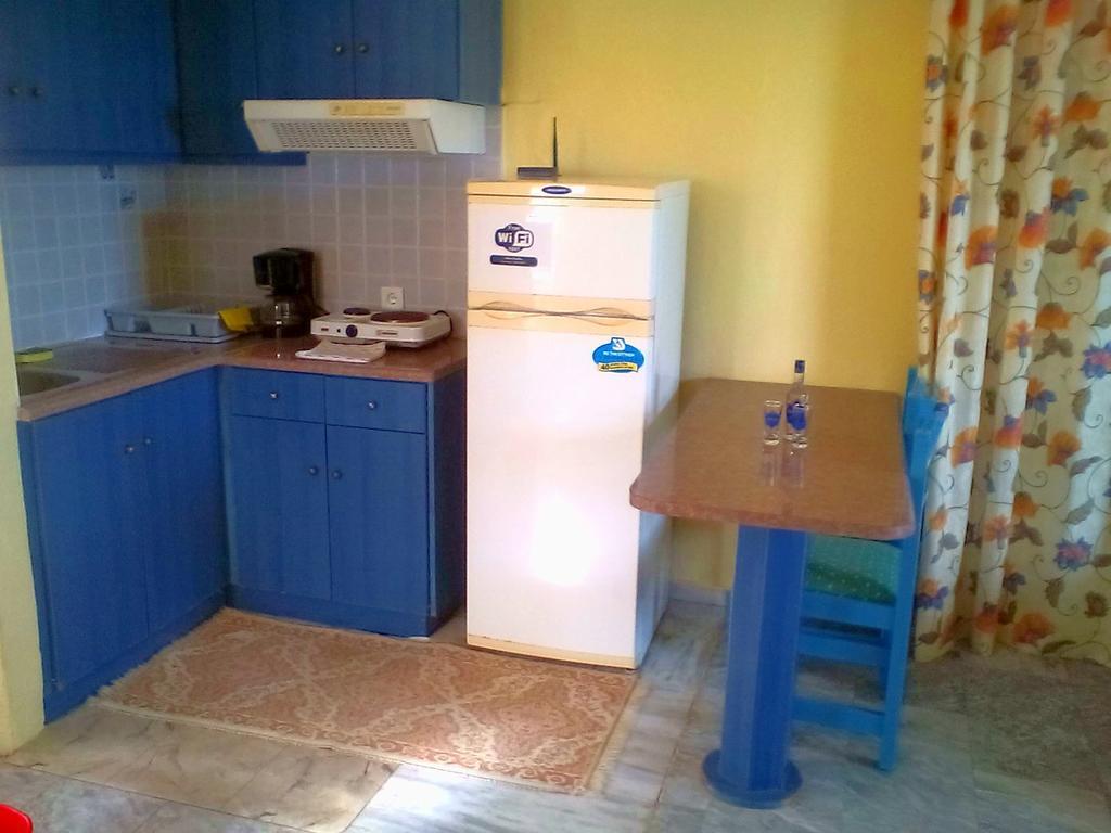 Irini Studios Plomari Ngoại thất bức ảnh