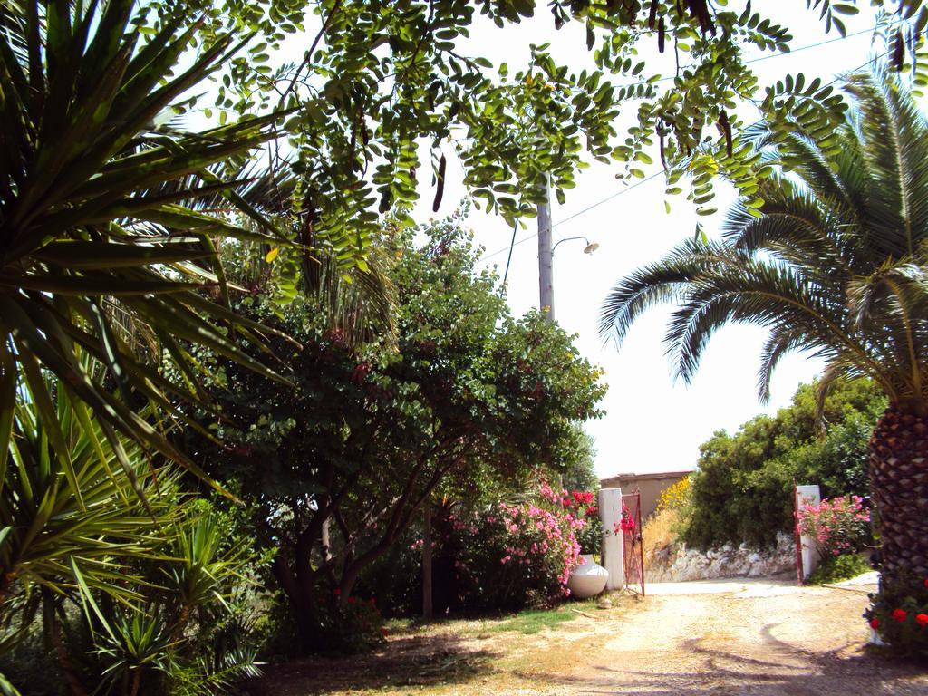 Irini Studios Plomari Ngoại thất bức ảnh